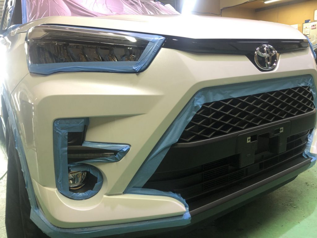 トヨタ　ライズガラスコーティング施工