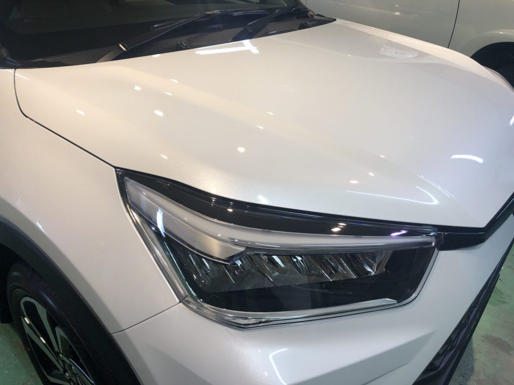 トヨタ　ライズガラスコーティング施工