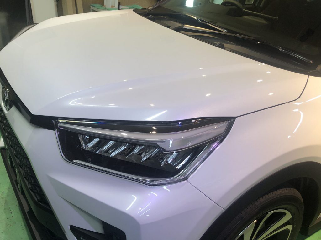 トヨタ　ライズガラスコーティング施工