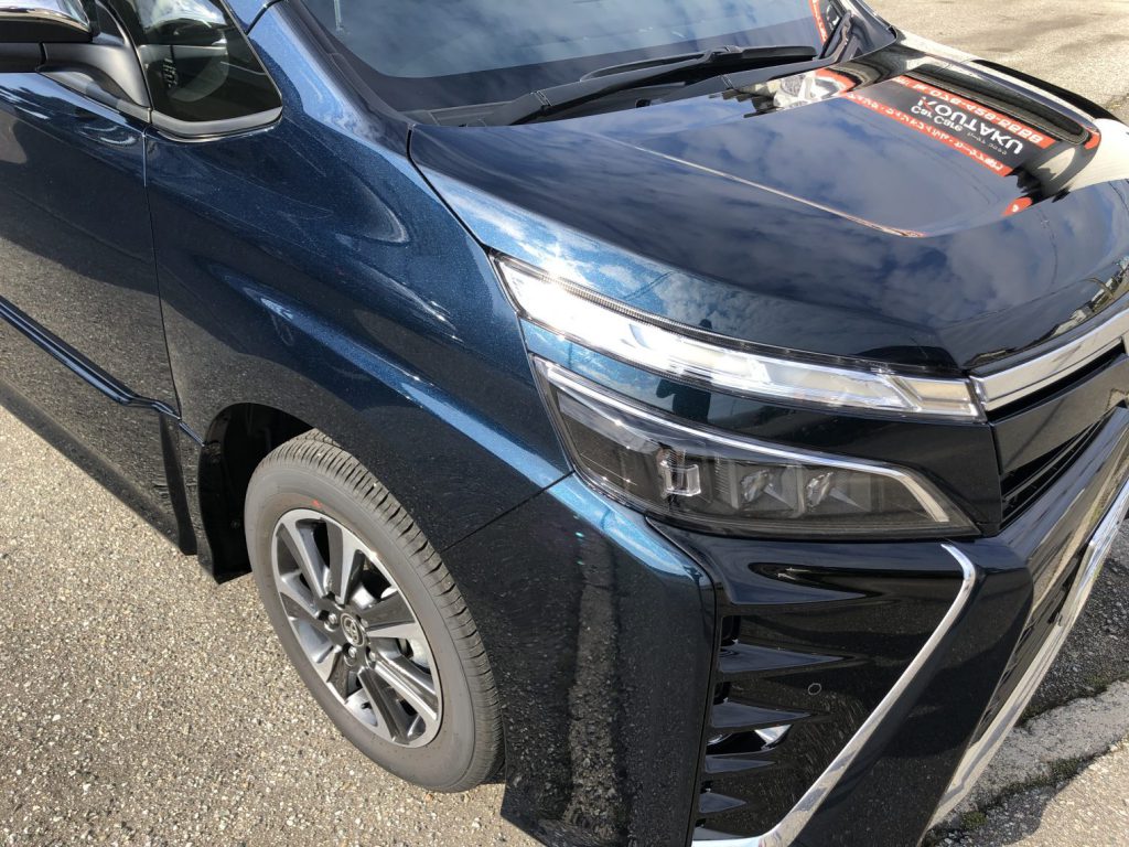 トヨタヴォクシー　ガラスコーティング施工