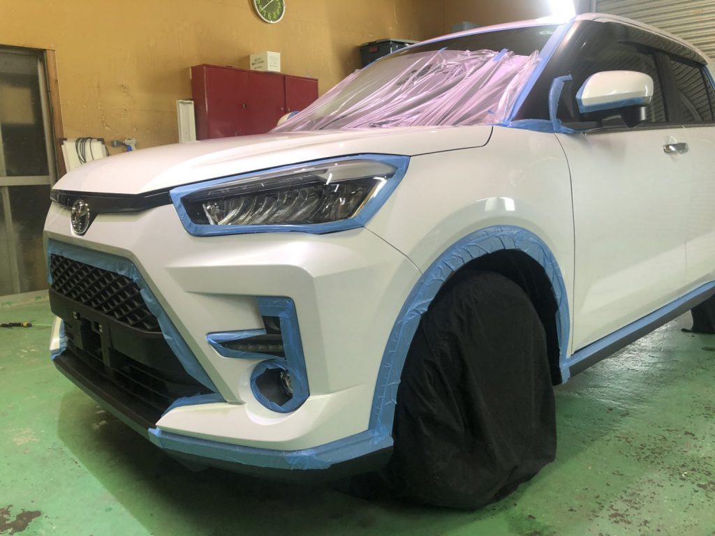 トヨタ　ライズガラスコーティング施工
