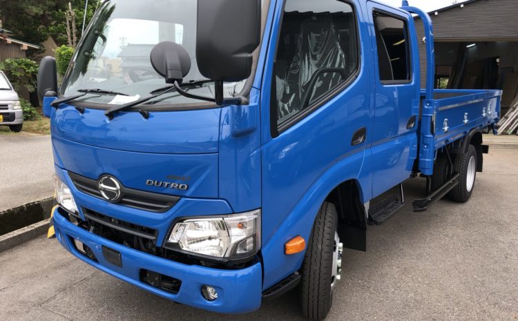 日野　デュトロ