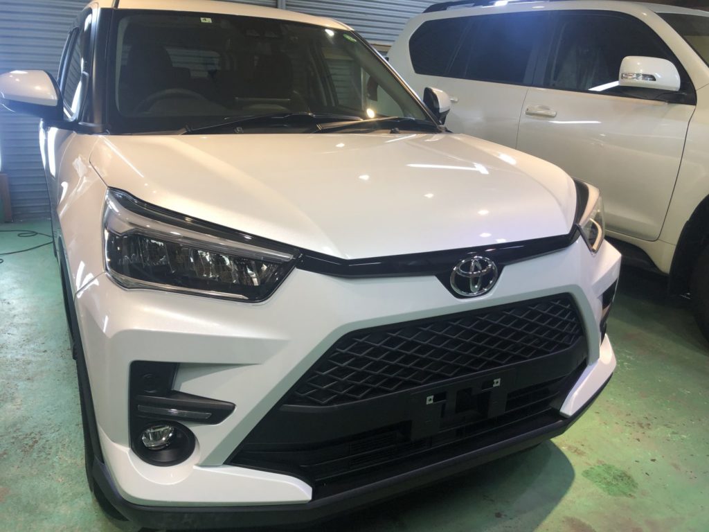 トヨタ　ライズガラスコーティング施工