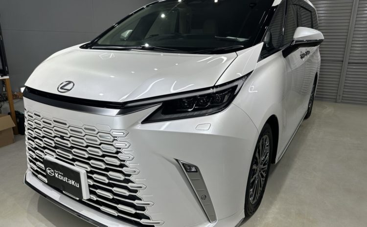 レクサス・LM５００ｈ鏡面磨き作業・セラミックコーティング施工事例　富山市Ｔ様
