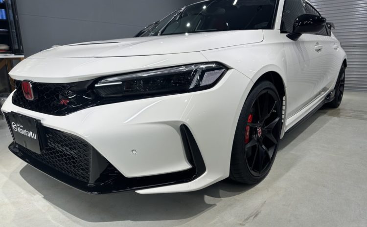 ホンダ・シビックタイプＲ鏡面磨き作業・セラミックコーティング施工事例　富山市Ｋ様