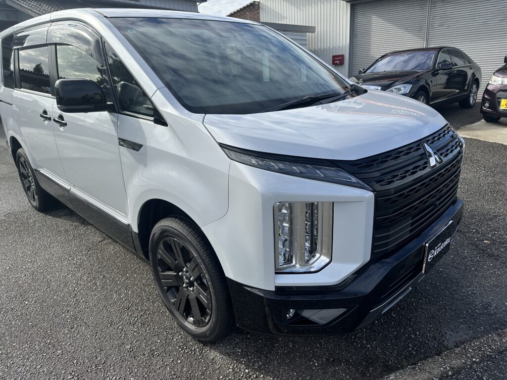 三菱デリカＤ５遮熱カーフィルム施工事例　中新川郡Ｋ様