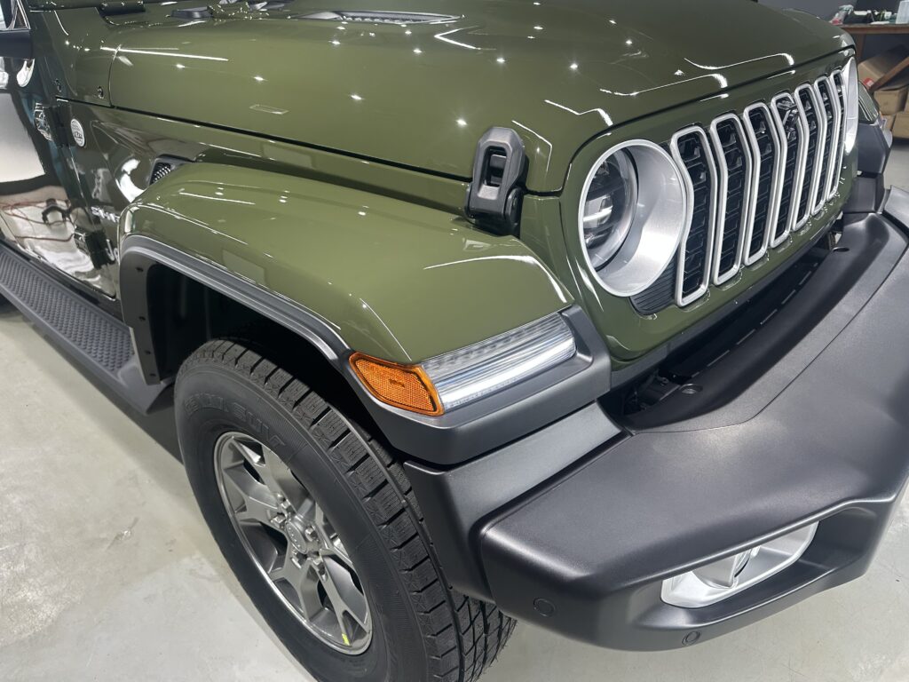 ラングラー鏡面磨き作業+セラミックコーティング施工事例　富山県富山市Ｋ様