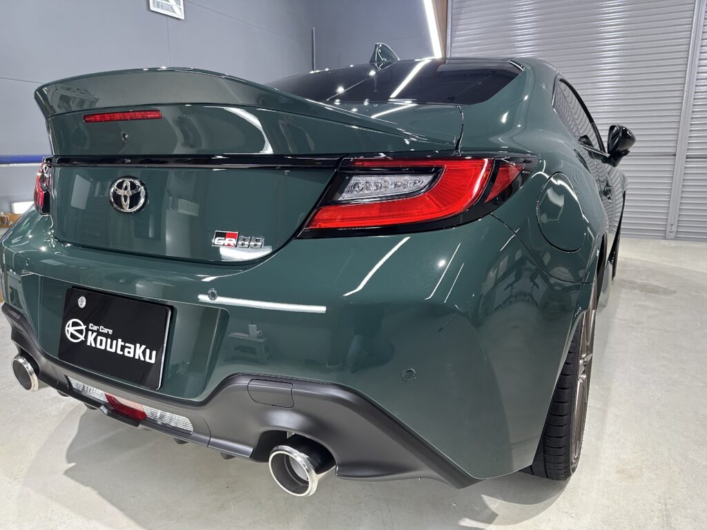 トヨタ８６・鏡面磨き作業+セラミックコーティング・富山県富山市K様よりご依頼いただきました。