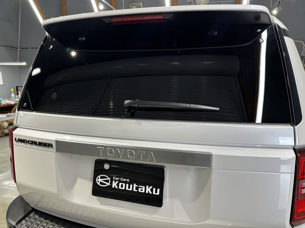 トヨタランドクルーザー２５０・鏡面磨き作業+セラミックコーティング施工事例　富山県富山市Ｔ様