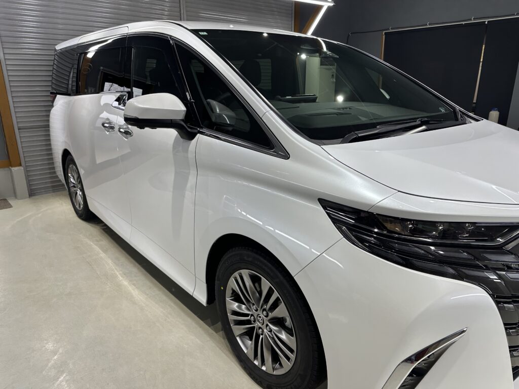 トヨタアルファード・鏡面磨き作業+セラミックコーティング施工事例　富山県砺波市S様