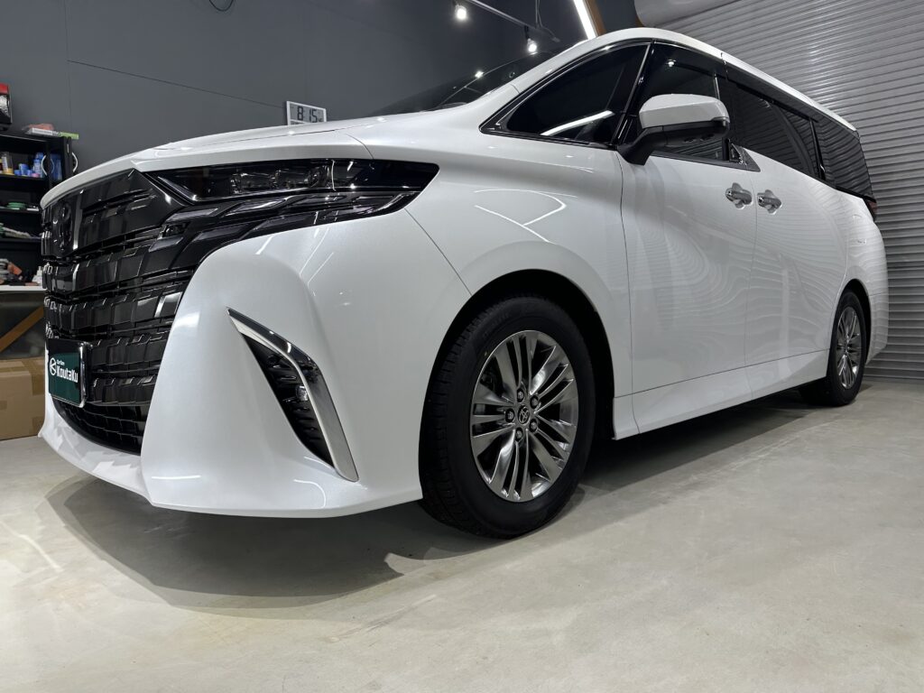 トヨタアルファード・鏡面磨き作業+セラミックコーティング施工事例　富山県砺波市S様