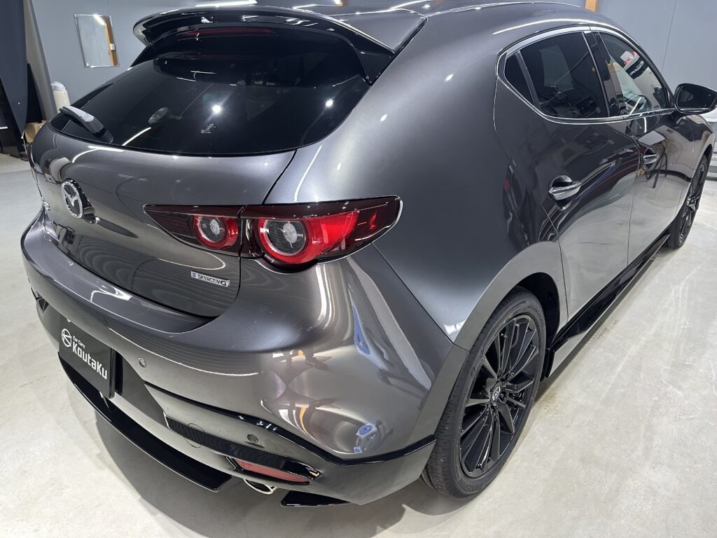 マツダ３・鏡面磨き作業+セラミックコーティング施工事例　富山県魚津市Y様