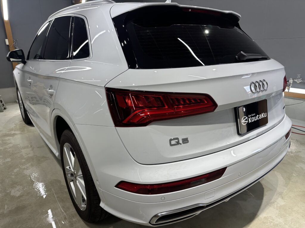 アウディQ5・鏡面磨き作業+セラミックコーティング施工　富山県下新川郡O様