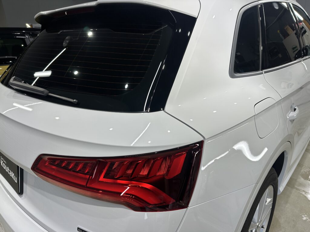 アウディQ5・鏡面磨き作業+セラミックコーティング施工　富山県下新川郡O様