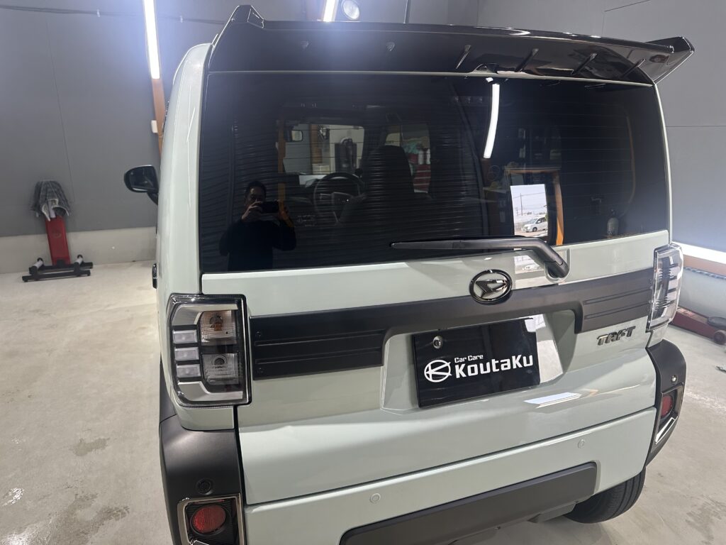 ダイハツタフト・鏡面磨き作業+セラミックコーティング施工事例　富山県滑川市H様