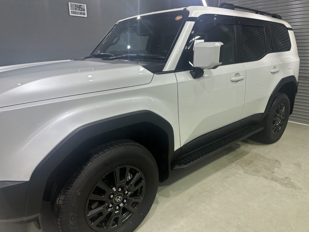トヨタランドクルーザー２５０・鏡面磨き作業+セラミックコーティング施工事例　富山県 富山市Ｉ様