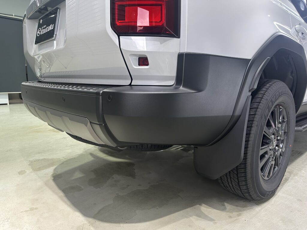 トヨタランドクルーザー２５０・鏡面磨き作業+セラミックコーティング施工事例　富山県 富山市Ｉ様