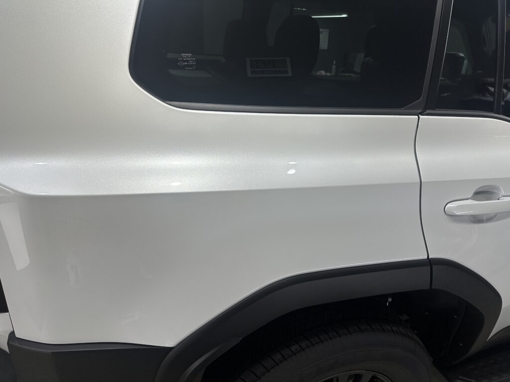 トヨタランドクルーザー２５０・鏡面磨き作業+セラミックコーティング施工事例　富山県 富山市Ｉ様