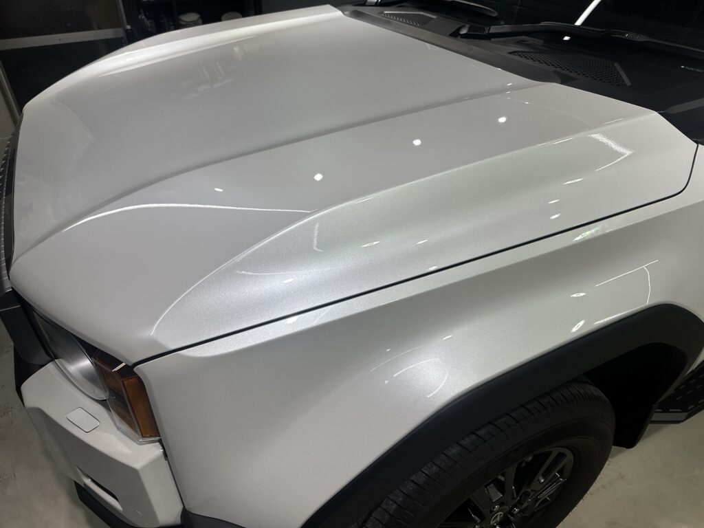 トヨタランドクルーザー２５０・鏡面磨き作業+セラミックコーティング施工事例　富山県 富山市Ｉ様