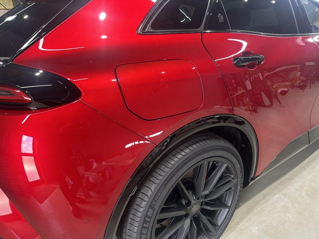 クラウンスポーツ・鏡面磨き作業+セラミックコーティング施工事例　富山県　中新川郡N様