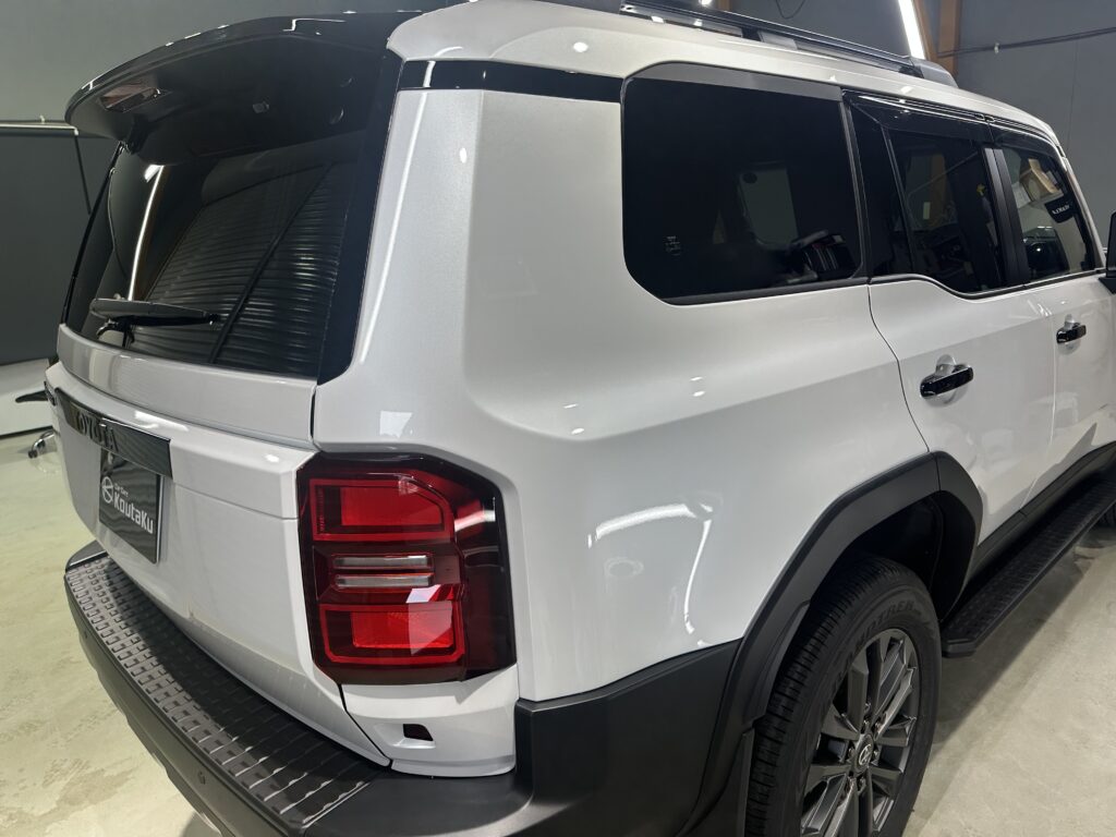 トヨタランドクルーザー２５０・鏡面磨き作業+セラミックコーティング施工事例　富山県富山市Y様