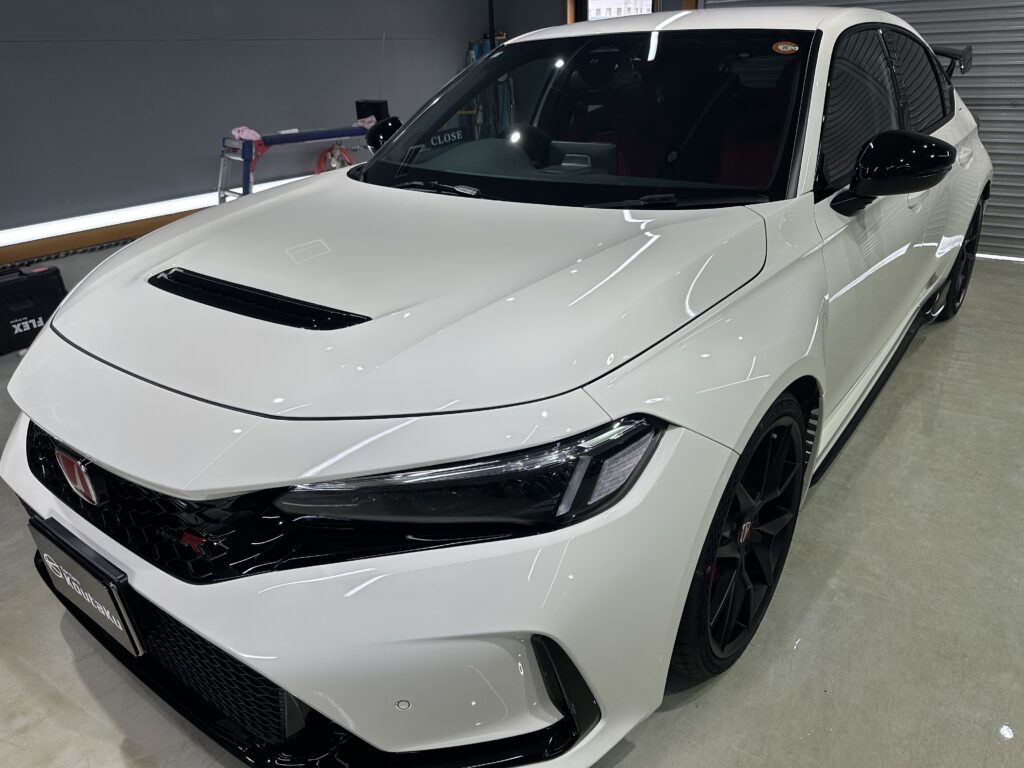 ホンダシビックタイプR・鏡面磨き作業+セラミックコーティング施工事例　富山県　射水市Ｉ様