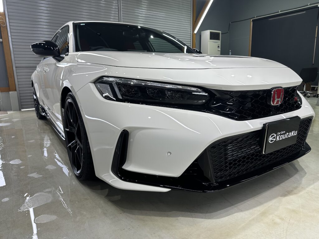 ホンダシビックタイプR・鏡面磨き作業+セラミックコーティング施工事例　富山県　射水市Ｉ様