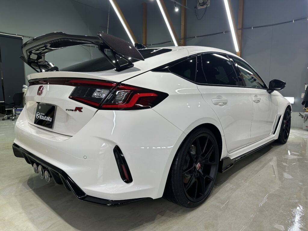 ホンダシビックタイプR・鏡面磨き作業+セラミックコーティング施工事例　富山県　射水市Ｉ様