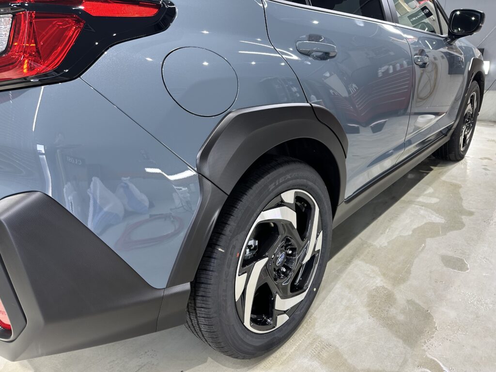 スバルクロストレック・鏡面磨き作業+セラミックコーティング施工事例　富山県　魚津市Ｍ様