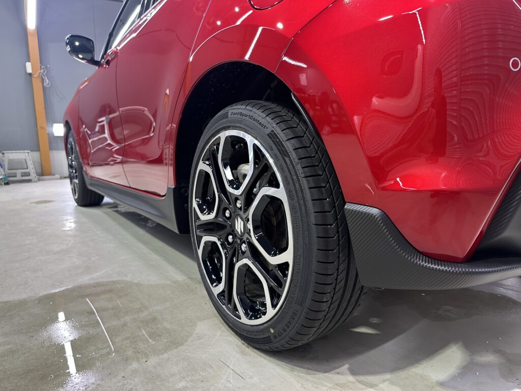 スズキ・スイフトスポーツ鏡面磨き作業+セラミックコーティング　富山県富山市N様