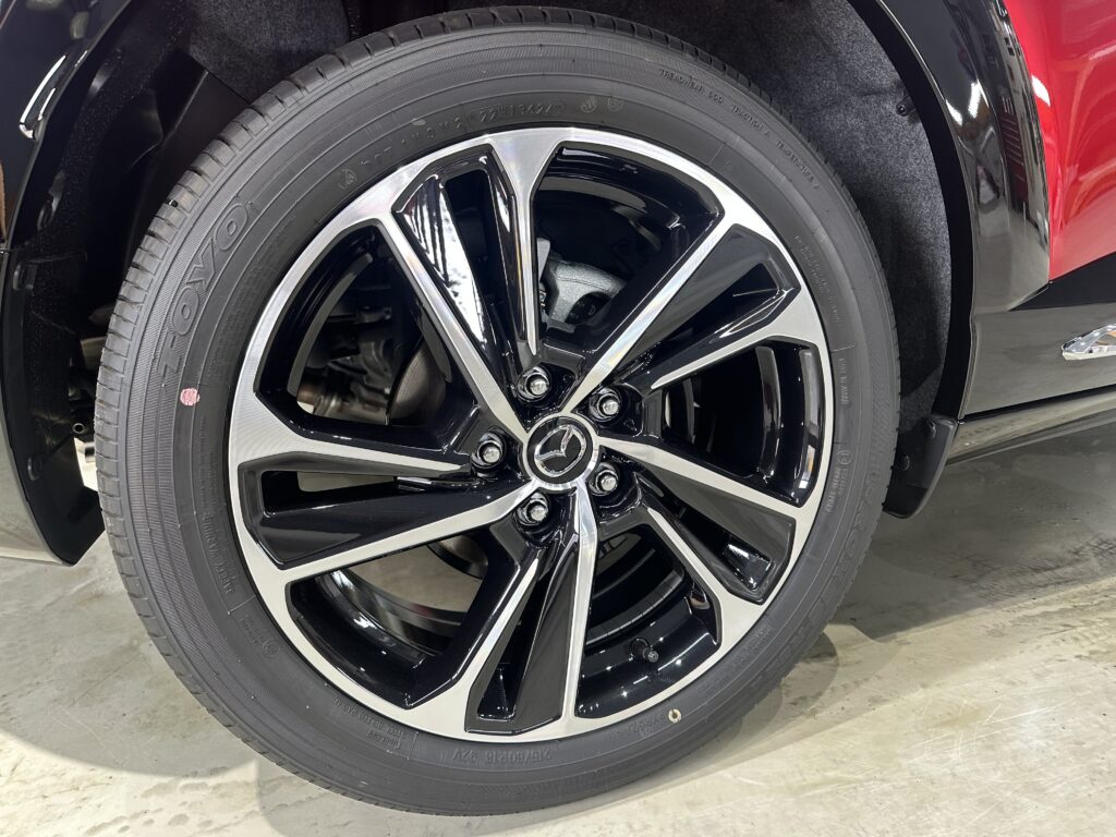 マツダCX-３鏡面磨き作業+セラミックコーティング施工事例　富山県中新川郡Ｍ様