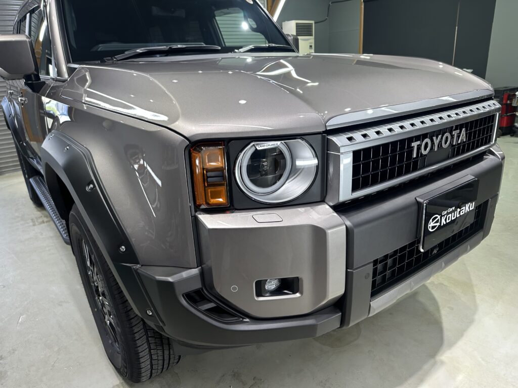 トヨタランドクルーザー２５０・鏡面磨き作業+セラミックコーティング　富山県射水市M様