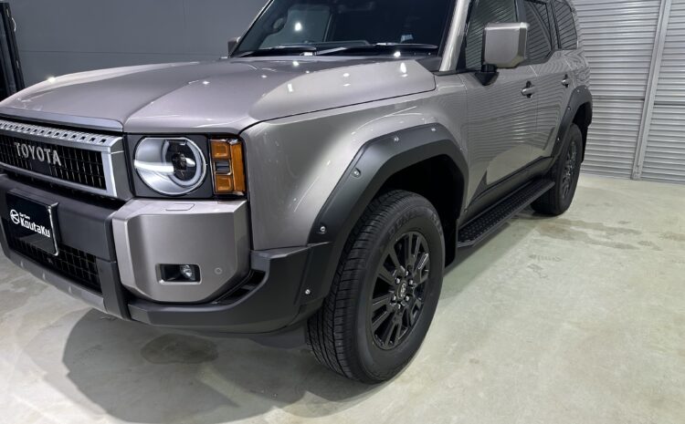 トヨタランドクルーザー２５０・鏡面磨き作業+セラミックコーティング　富山県射水市M様