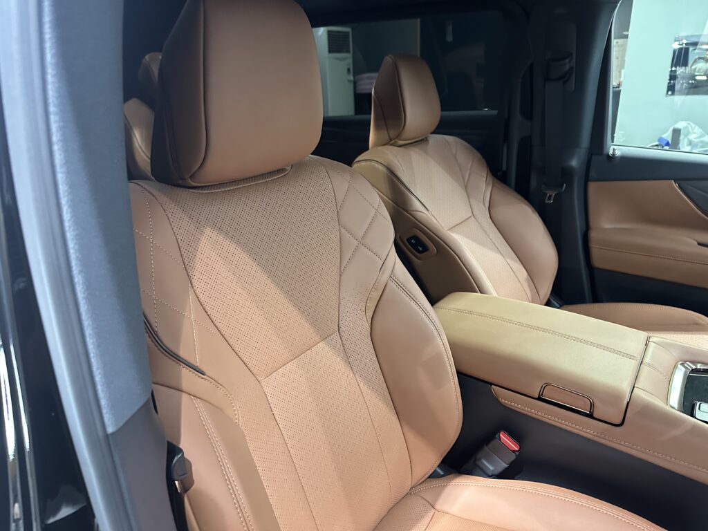 ヴェルファイア・鏡面磨き作業+セラミックコーティング施工事例　富山県魚津市Ｉ様