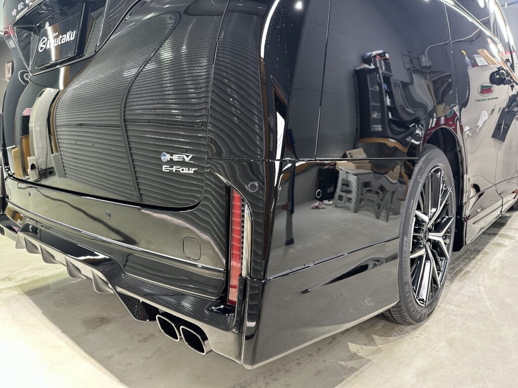 ヴェルファイア・鏡面磨き作業+セラミックコーティング施工事例　富山県魚津市Ｉ様