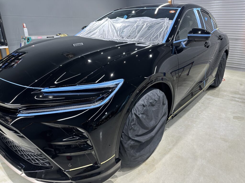 トヨタクラウンスポーツ・鏡面磨き作業+セラミックコーティング施工事例　射水市Y様