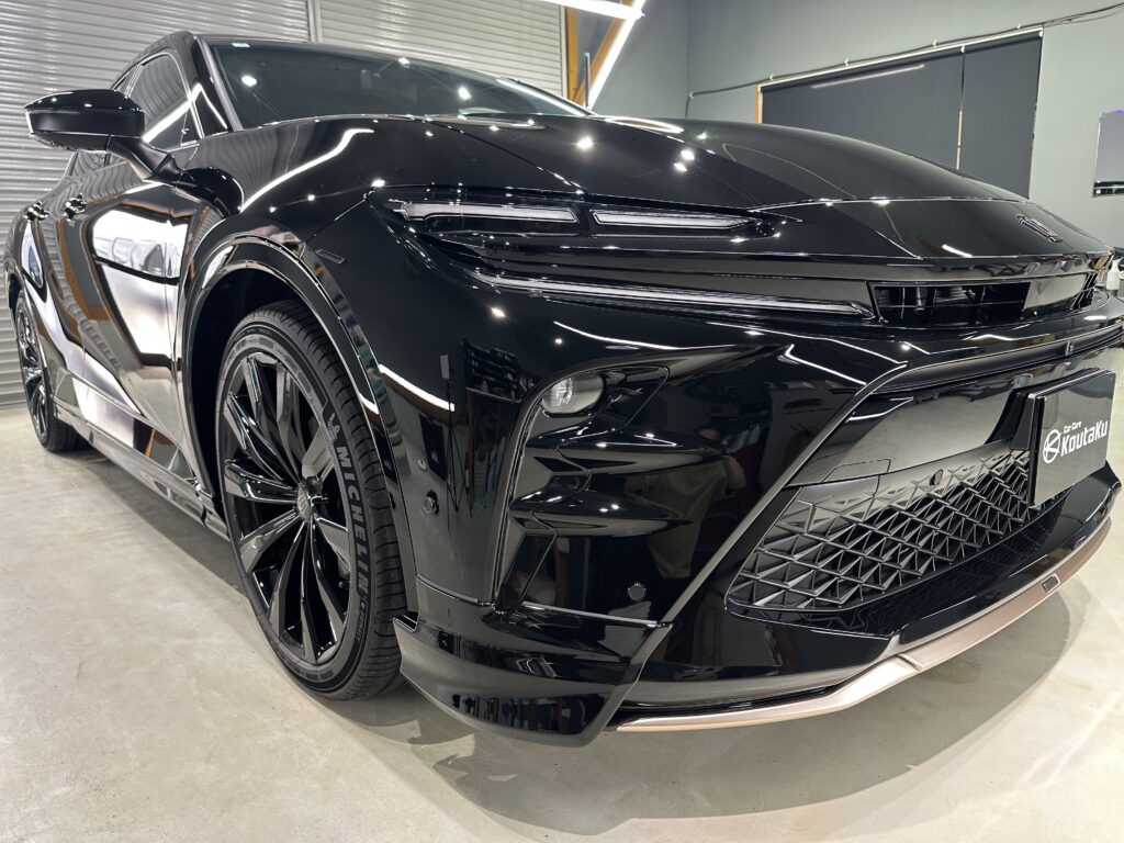 トヨタクラウンスポーツ・鏡面磨き作業+セラミックコーティング施工事例　射水市Y様