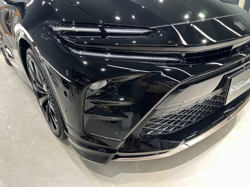 トヨタクラウンスポーツ・鏡面磨き作業+セラミックコーティング施工事例　射水市Y様