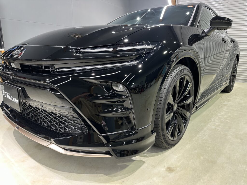 トヨタクラウンスポーツ・鏡面磨き作業+セラミックコーティング施工事例　射水市Y様