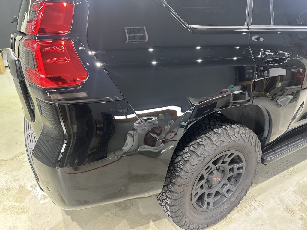 トヨタランドクルーザープラド１５０・鏡面磨き作業+セラミックコーティング施工事例　富山市M様