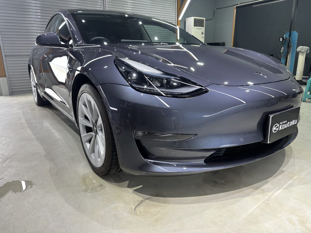 テスラモデル３・鏡面磨き作業+セラミックコーティング施工事例　富山市S様