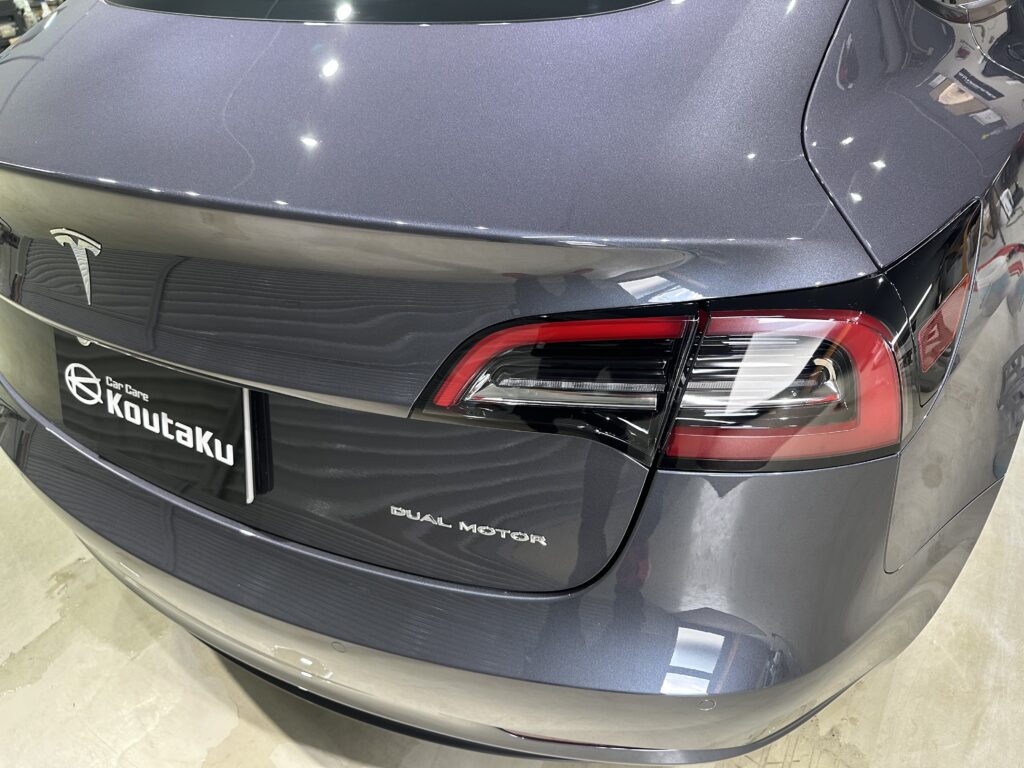 テスラモデル３・鏡面磨き作業+セラミックコーティング施工事例　富山市S様