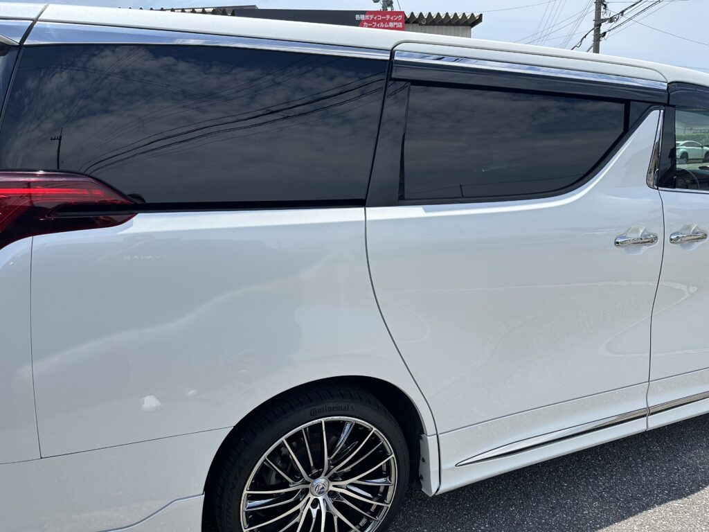 トヨタアルファード・遮熱カーフィルム施工事例　富山市Ｔ様