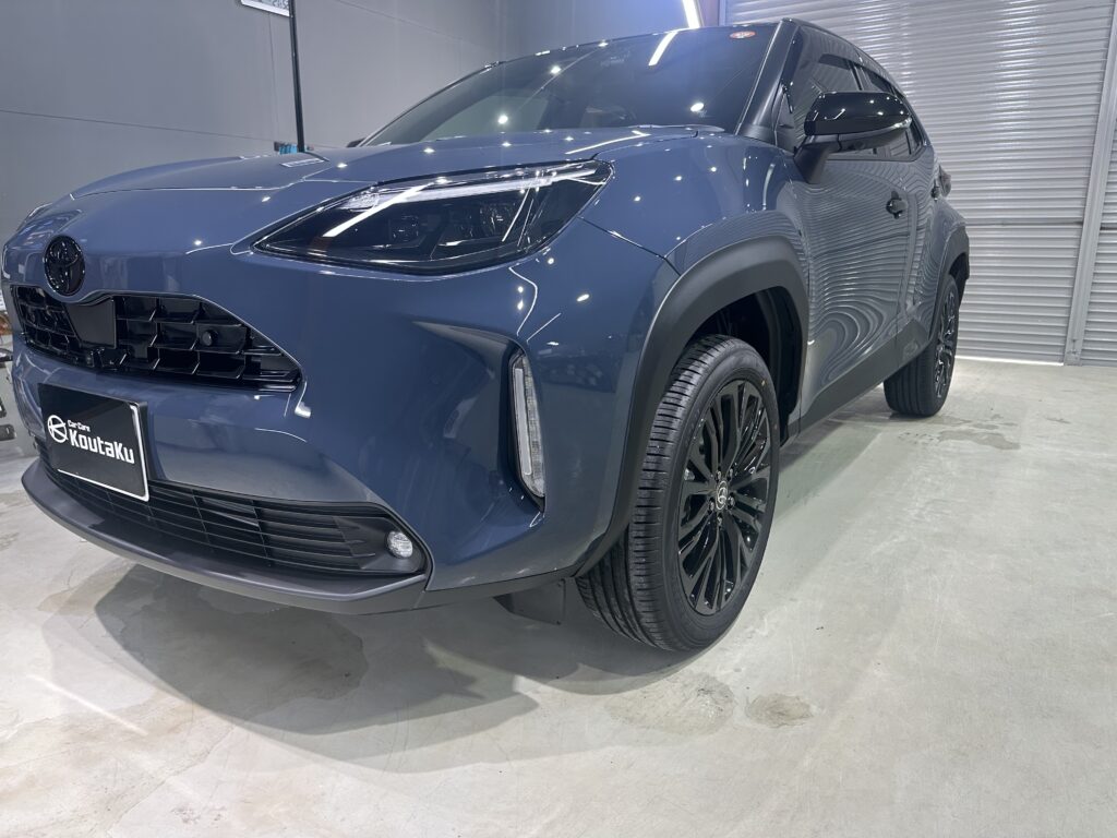 トヨタヤリスクロス・鏡面磨き作業+セラミックコーティング施工事例　富山市F様