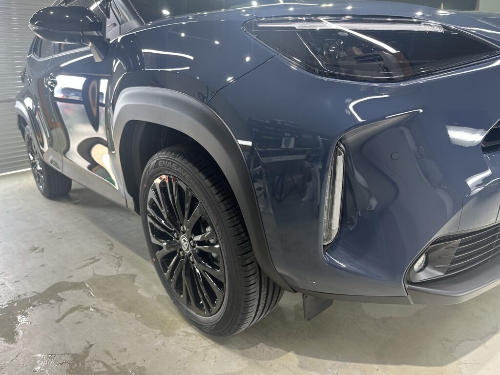 トヨタヤリスクロス・鏡面磨き作業+セラミックコーティング施工事例　富山市F様