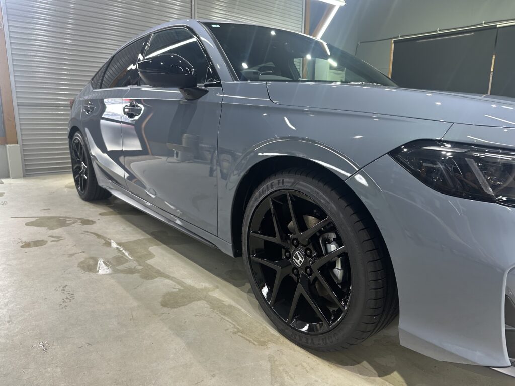 ホンダ・シビック・鏡面磨き作業+セラミックコーティング施工事例　富山市Ｉ様