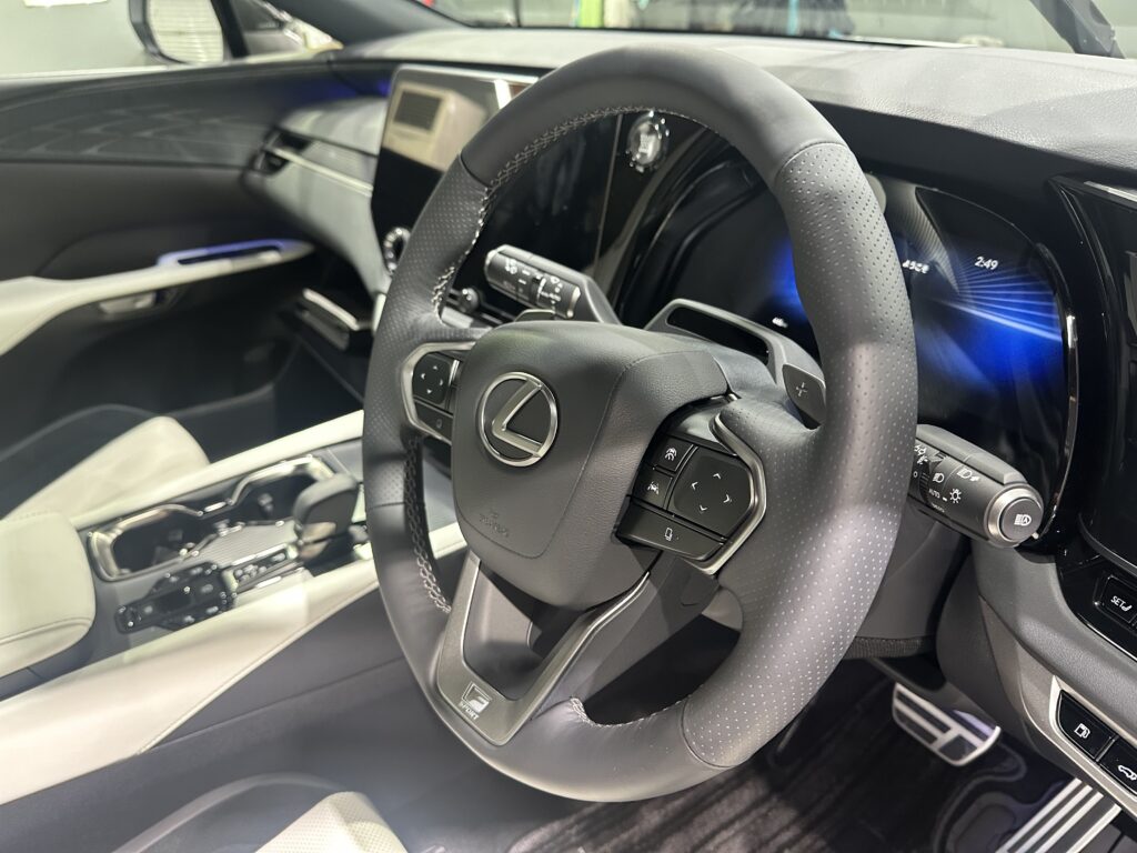 レクサス・RX350・鏡面磨き作業+セラミックコーティング施工事例　魚津市Ａ様