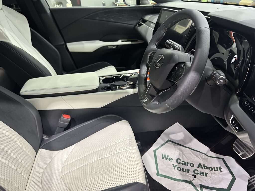 レクサス・RX350・鏡面磨き作業+セラミックコーティング+遮熱カーフィルム施工事例　氷見市Ｔ様