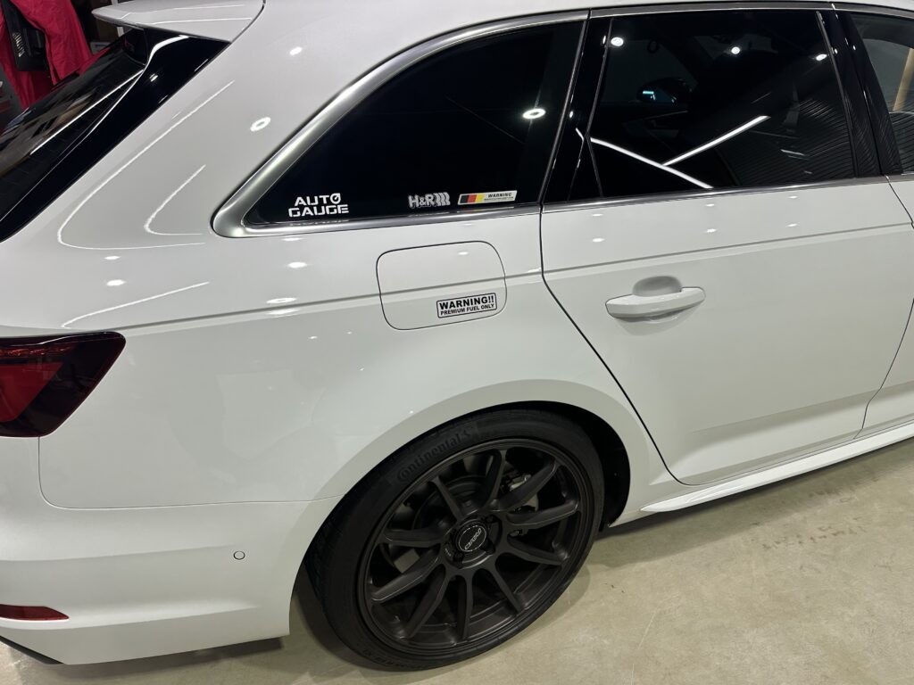 アウディ・Ａ４アバント・遮熱カーフィルム施工事例　　飛騨市N様