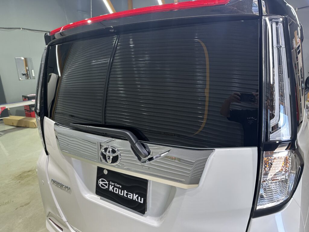 トヨタ ・ルーミーカスタム・鏡面磨き作業+セラミックコーティング+遮熱カーフィルム施工事例　富山市Ａ様
